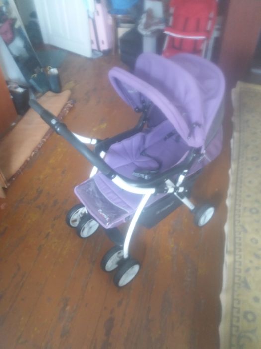 Детская коляска ценна 10000 тенге