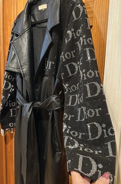 Продам тренч-плащ новый