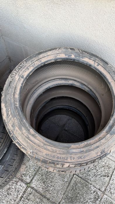 Продавам гуми  Kumho i Pireli