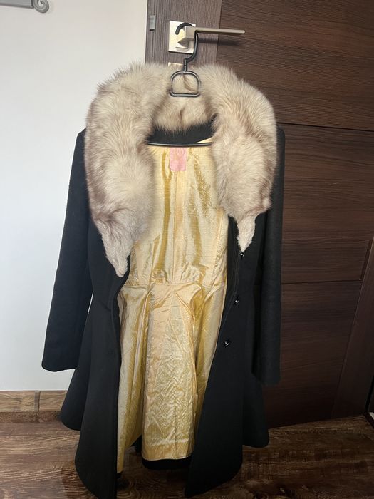 Palton din stofa si guler din blana Naturala S