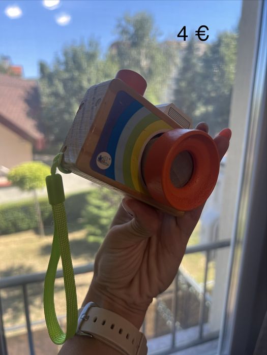 Дървен фотоапарат