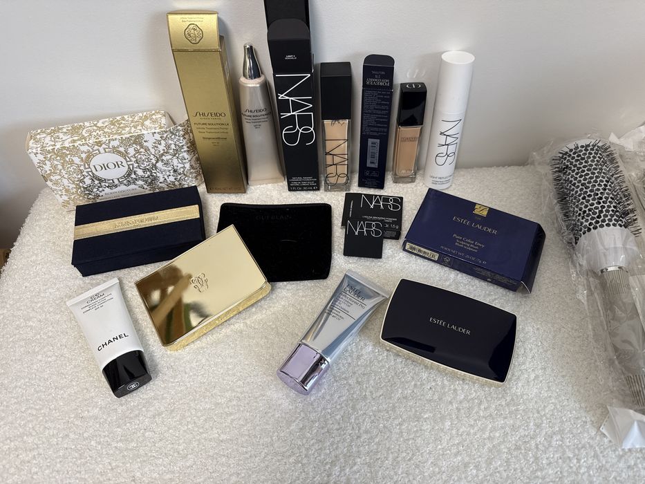 dior , Nars , gucci , dolce gabanna  , Shiseido , Estee Lauder ръж