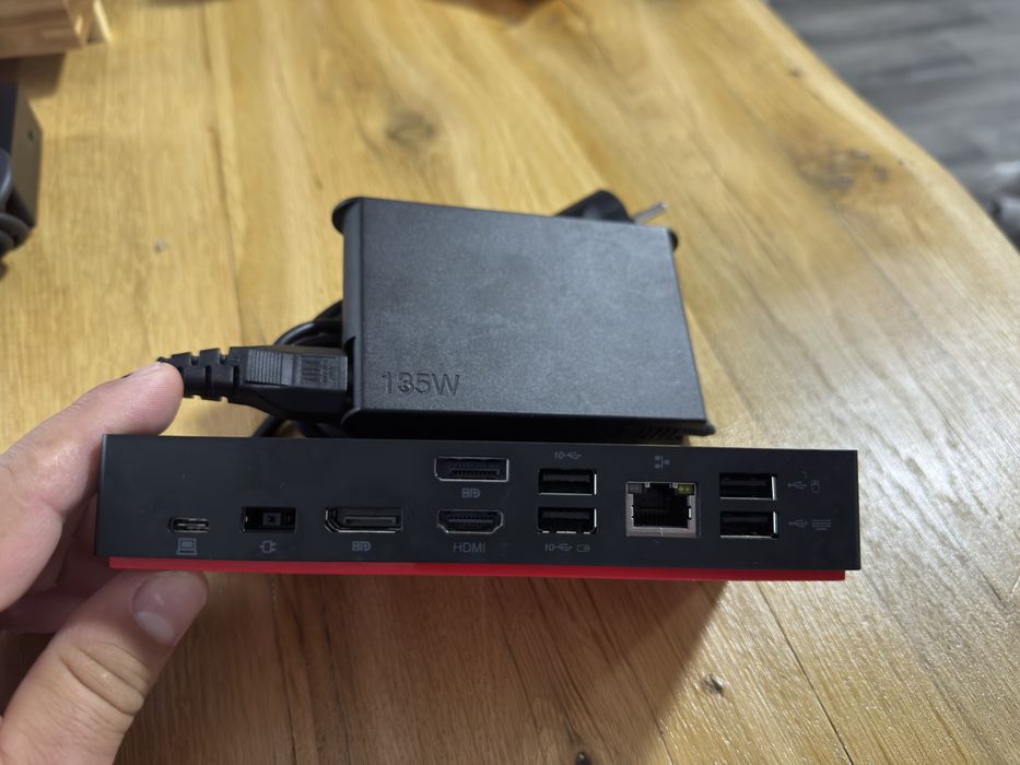 Lenovo ThinkPad USB-C Dock Gen2 135w