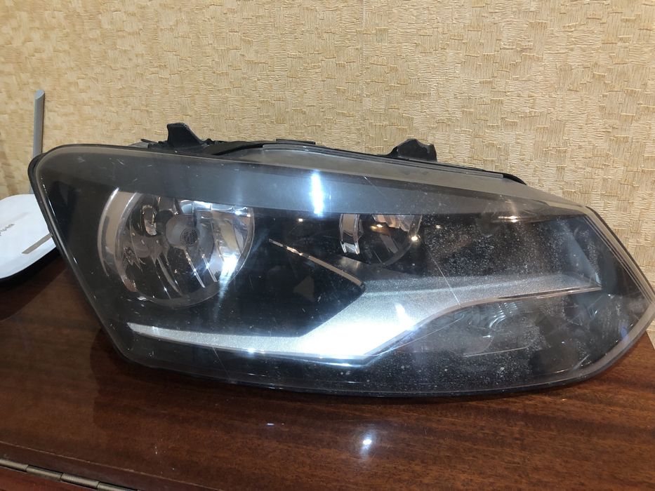 Фара vw polo правая