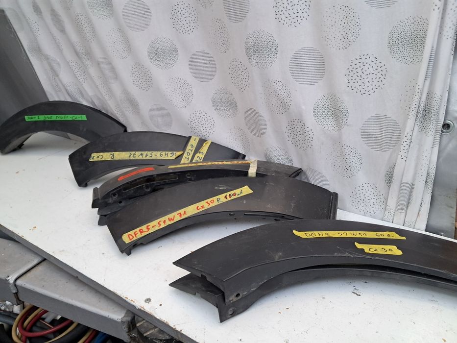 Лайсна   задна предна Mazda cx30  Mazda Cx3