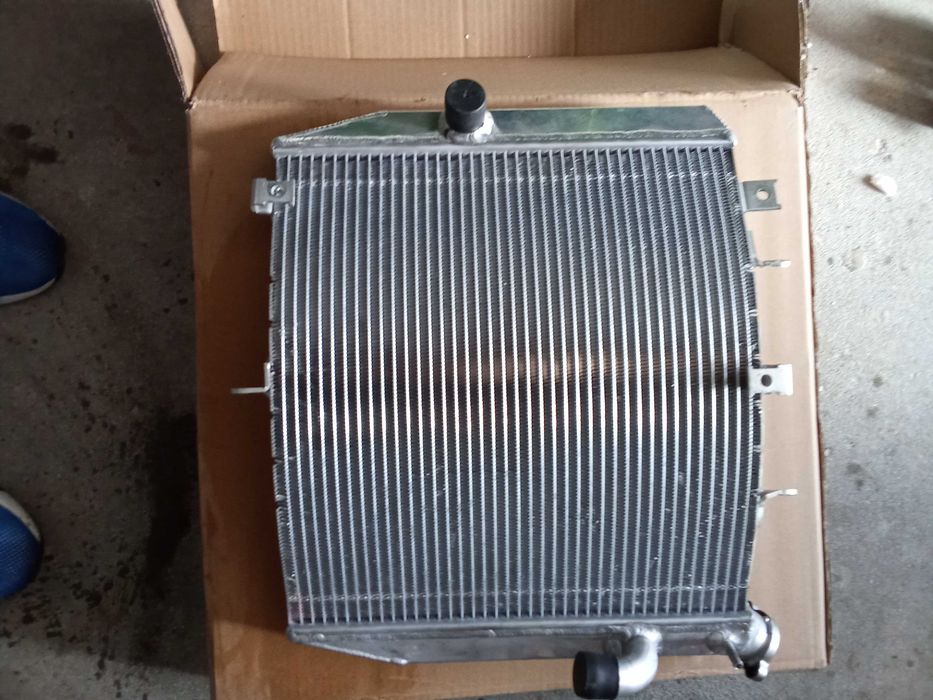 мотоциклетен радиатор