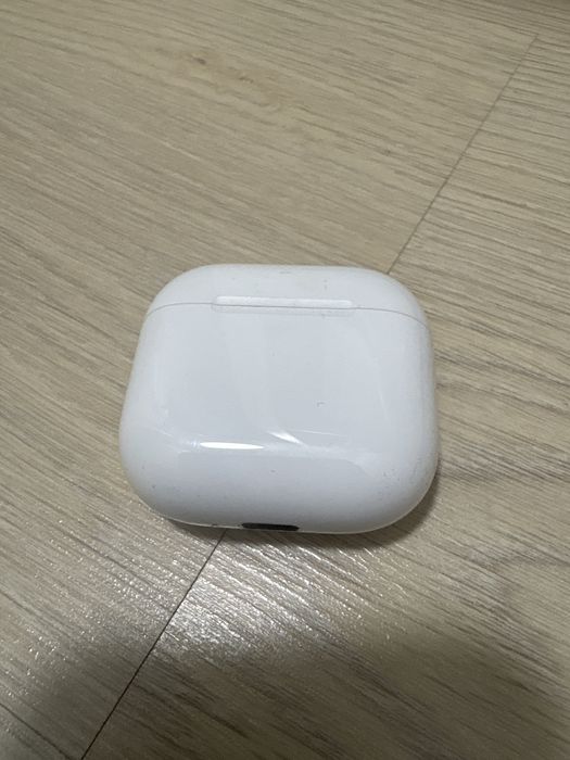 Air pods 4 футляр