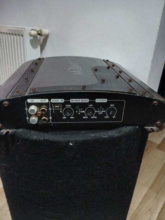 Subwoofer JBL + stație MUTANT !!!