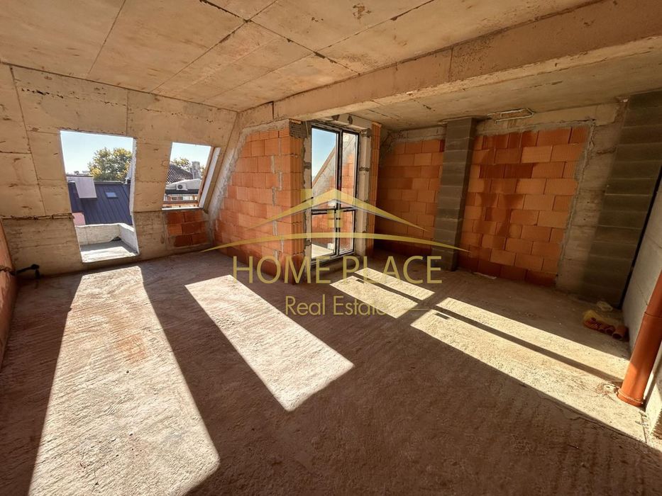 Продава се Четиристаен апартамент в Варна, Окръжна болница - 184 кв.м за 971 €/кв.м - Снимка #2