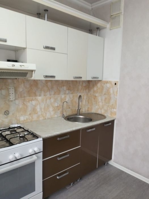 Продам кухонный гарнитура