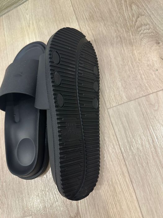 Шлепанцы. Не дорого