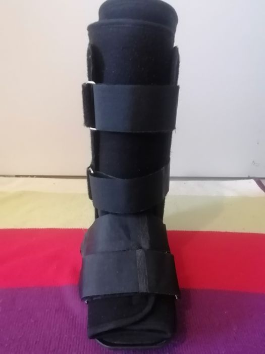 Vând orteză pentru copii Walkers măsura 34-37.5