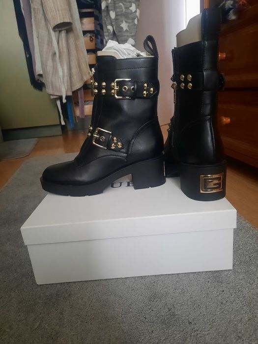 Дамски боти GUESS