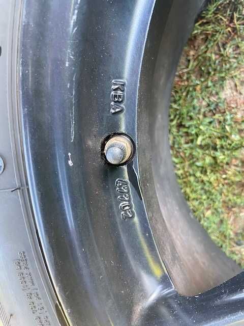 Jante Aliaj Dezent BMW cu anvelope iarna