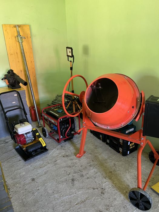 Inchiriez popi metalici ,panouri cofrare ,grinzi H20,schela metalica