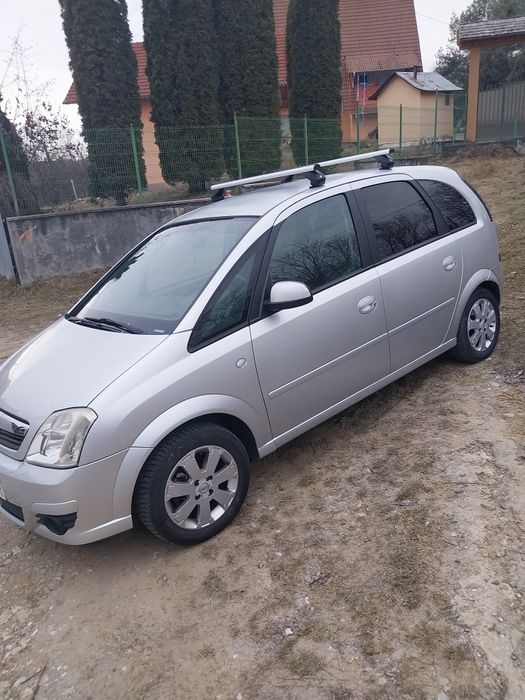 Vând Opel Meriva
