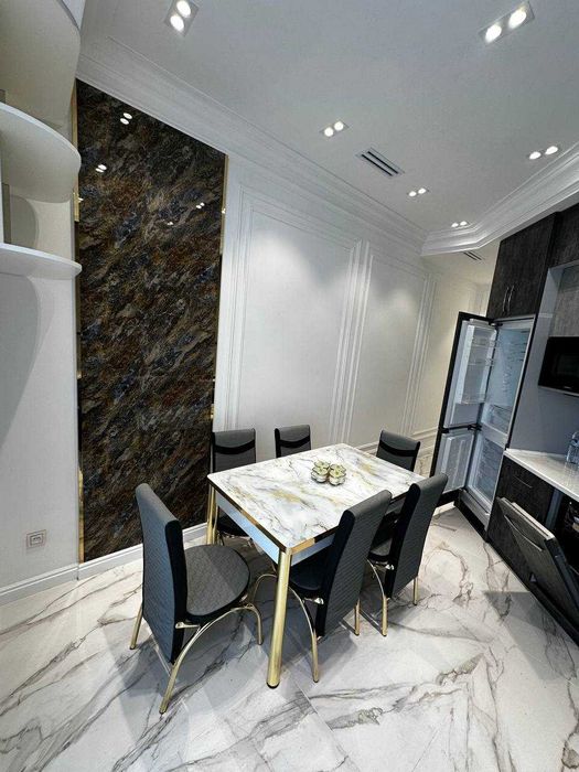 Срочно шикарную сдам 3-х комнатную квартиру в ЖК TIARA!