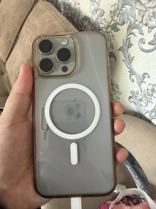 Продам Iphone 15 pro max 256 gb