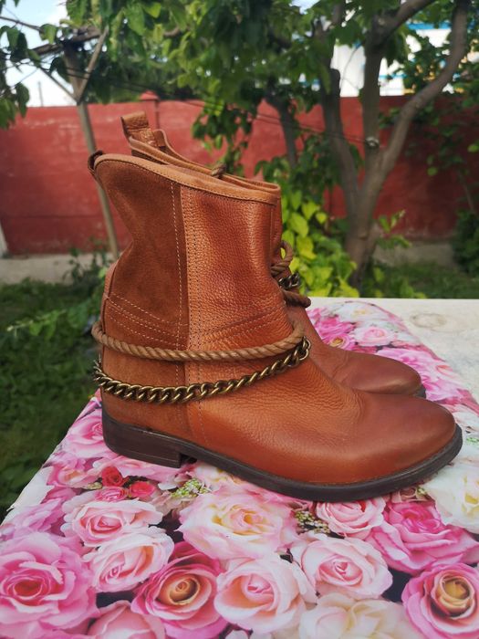 Ghete dama piele moale,marime 37,marca Efetti