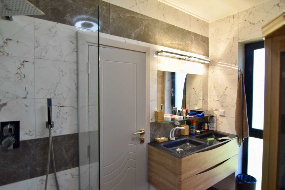 ОБЗАВЕДЕНА Къща - село Марково