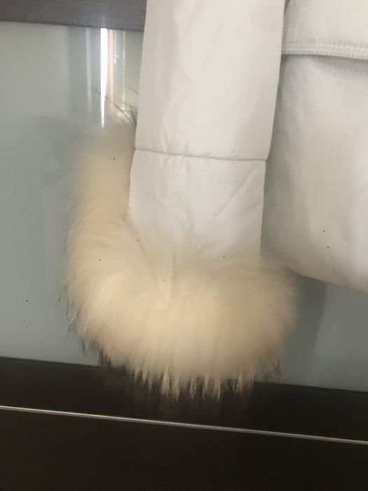 Дамско яке от естествен косъм бяло