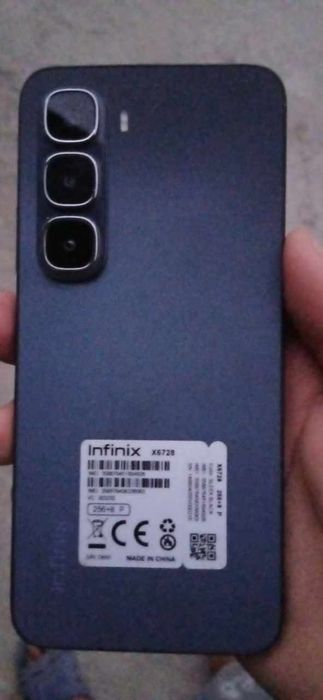 Infinix hote 60 8+8/256