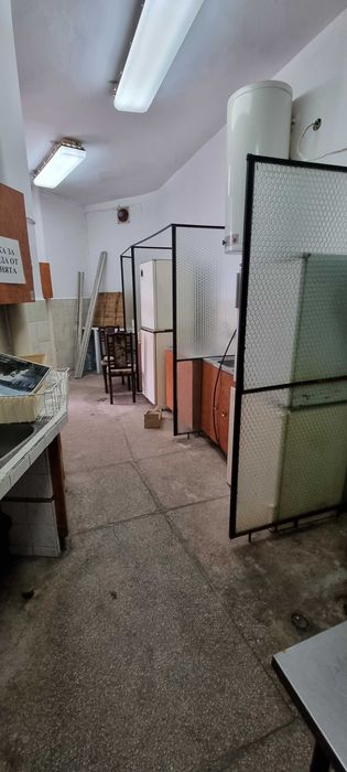 ТО-79-Продава се кафе - аперитив и магазин в квартал 'Варош'