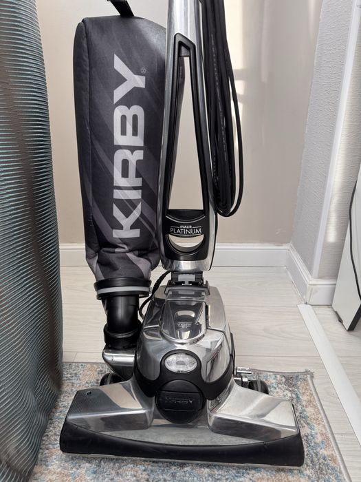 Продам пылесос кирби б/у в отличном состоянии 2024 года