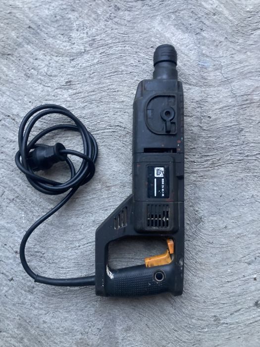 Rotopercutor ELU(dewalt) MBH 26 710w