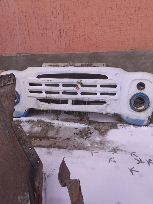 Запчасти на.  зил