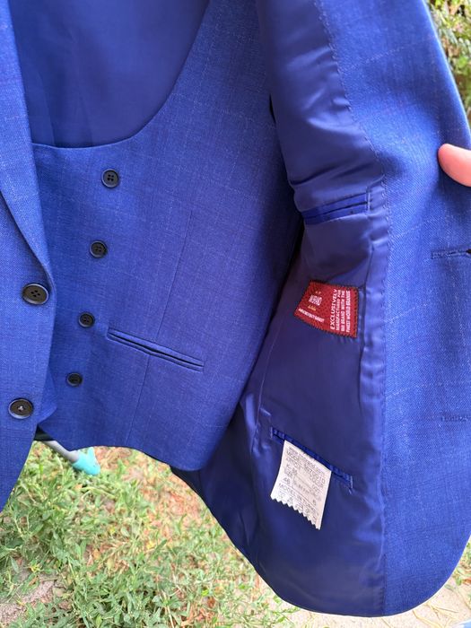 Костюм тройка мужской