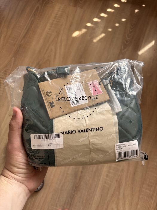 Чисто Нова Оригинална Дамска Чанта Valentino Ocarina VBS3KK45R