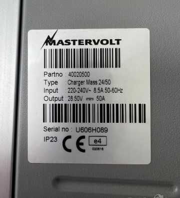 Зарядно за акумулатори Mastervolt MASS 24/50
