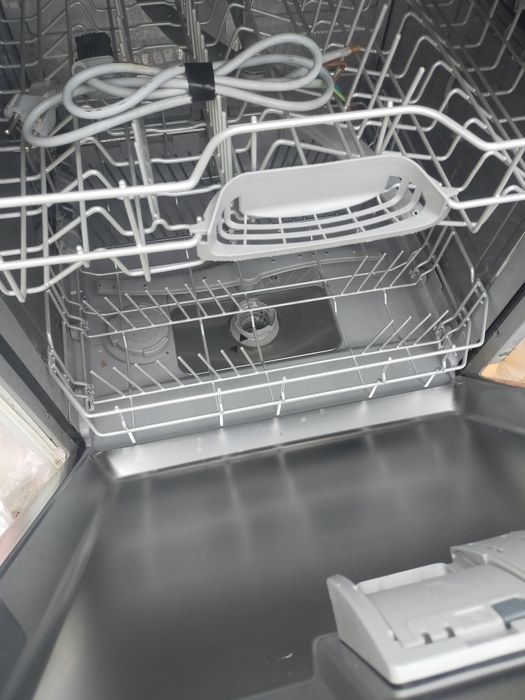 Продаю посудомоечная машина bosch