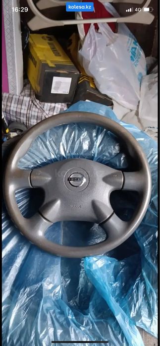 Продам руль от Ниссан примера п12