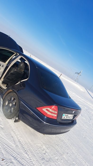 Продаю мерседес с180