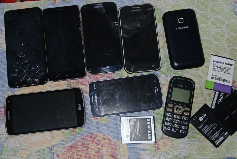 Телефоны  на запчасти