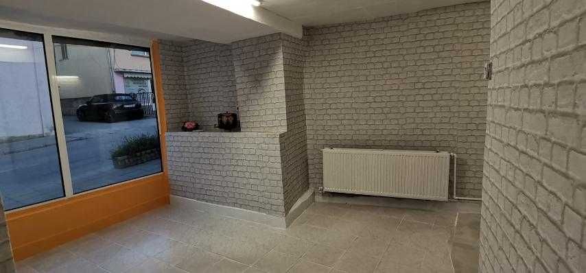 Дава се под наем Магазин в Свищов - 30 кв.м за 91.8 € - Снимка #8