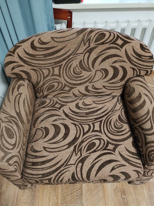 Кресло в хорошем состоянии