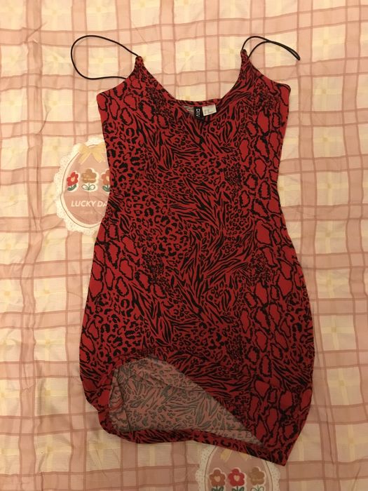 Продам платье H&M