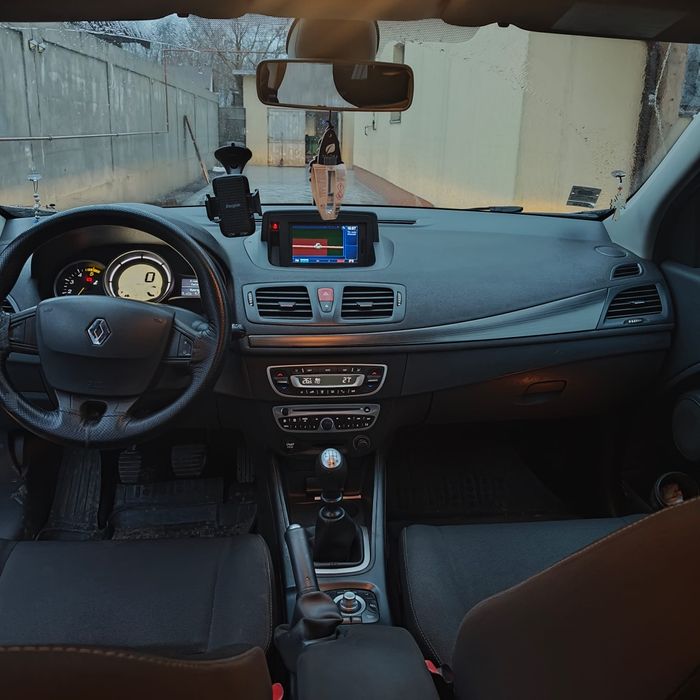 Vând Renault Megane 1.5 2011