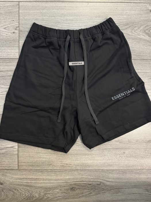 Pantaloni scurti Essentials Fear of God / Colectei 2025