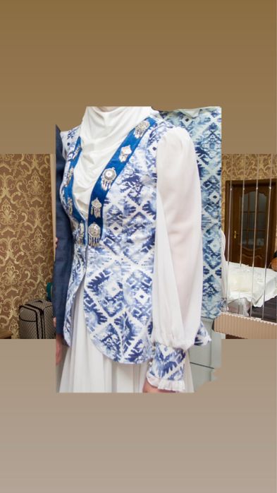 Продам платье с кажекей