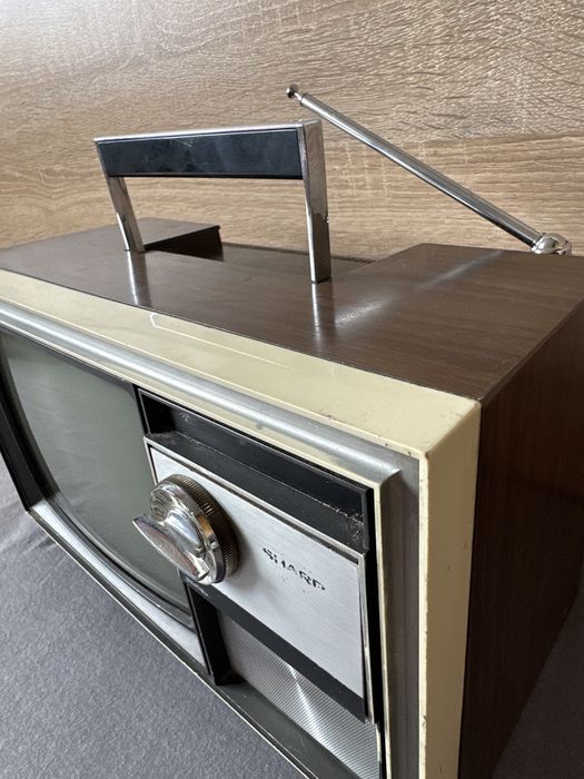 SHARP ретро tv S q 4