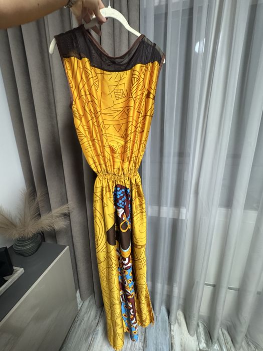 Елегантни рокли в размер 36(S) 10лв за брой