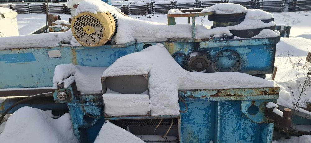 Станки б/у (фрезерный, молот)