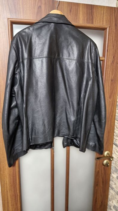 Продам куртку кожа.