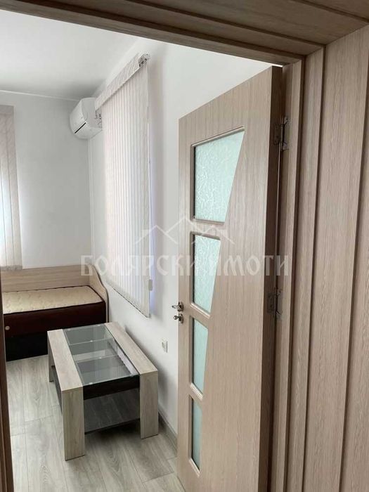 Дава се под наем Етаж от къща в Велико Търново, Акация - 75 кв.м за 459 € - Снимка #1