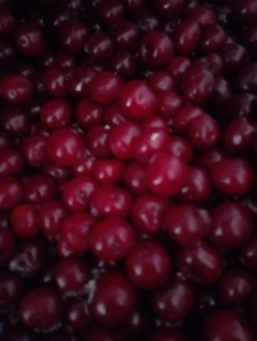 Продам вишню свеже мороженое