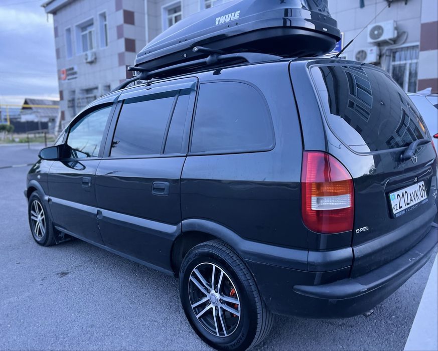 Опель Zafira A 2.2 Автомат